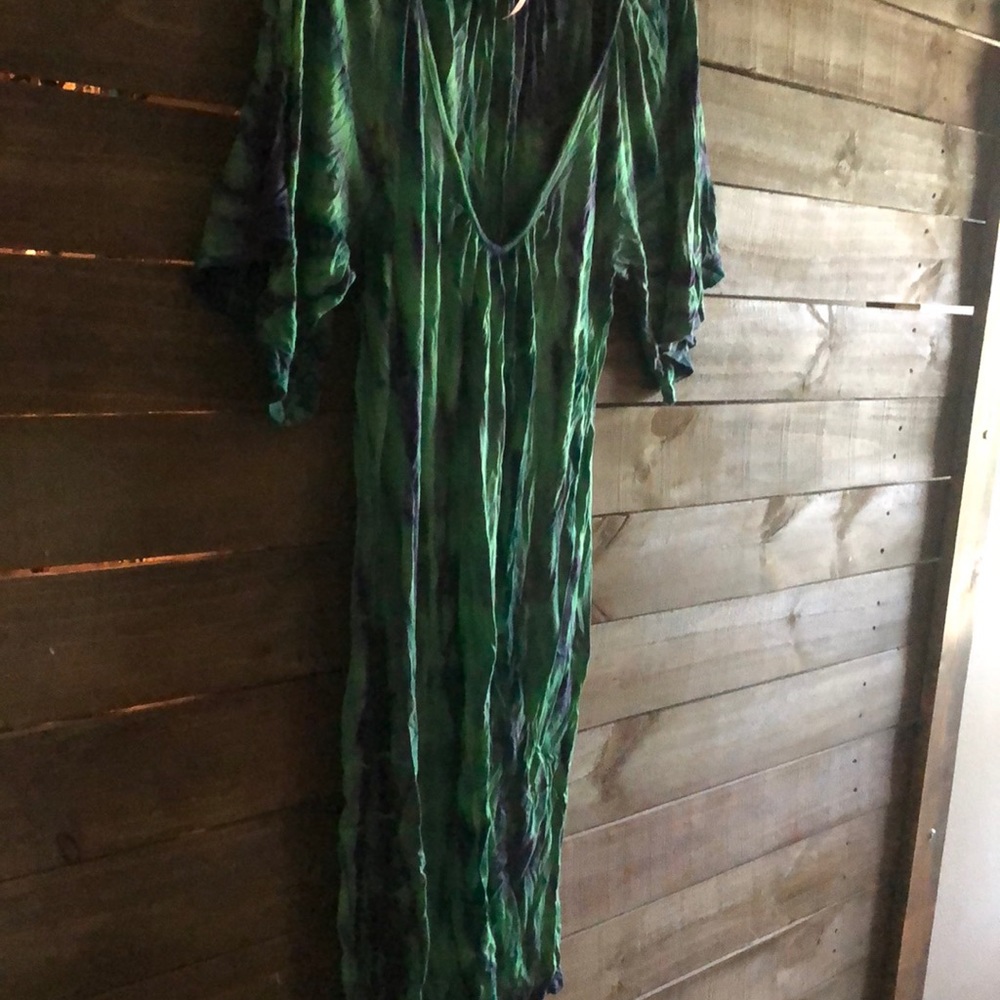 Green and black tie dye